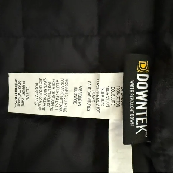 L.L. Bean Men's Black Quilted Vest - Picture 4 of 5